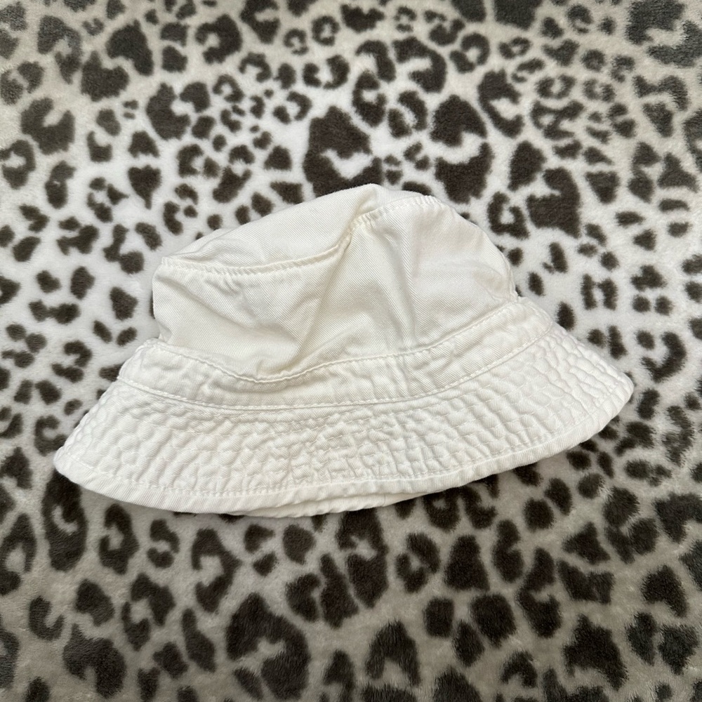 Gap Factory Store Bucket Sun Hat in White Size 2XL/3XL unisex